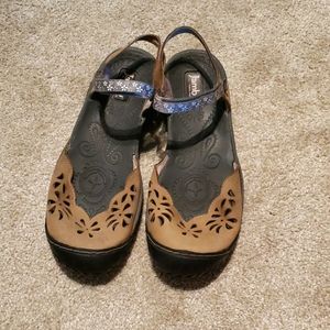 Jambu All Terra sandals